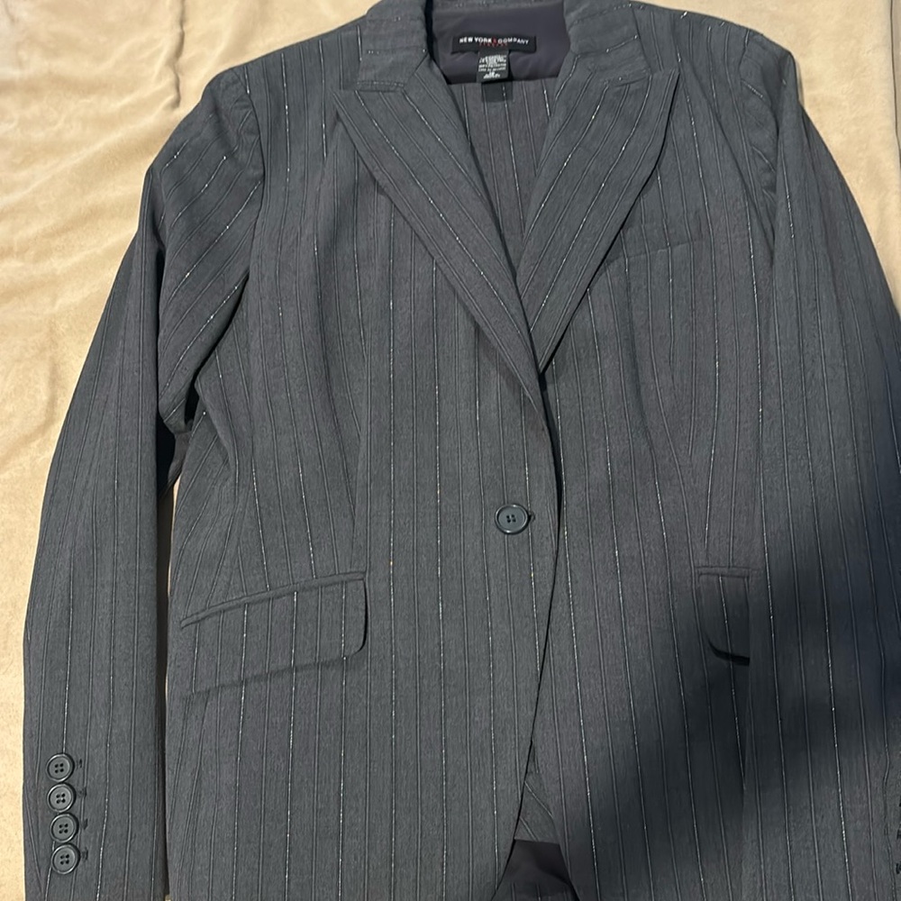 NY and company suit